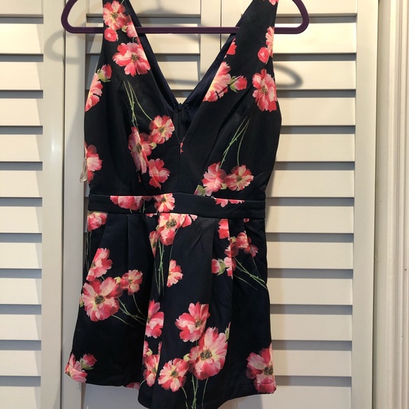 floral romper - Picture 3 of 4